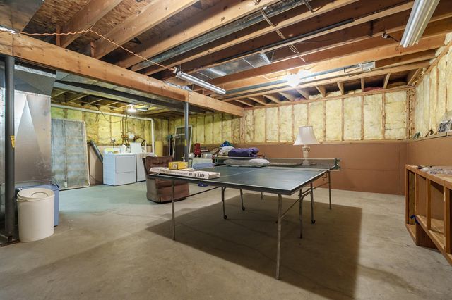 35485 County Road 665, Paw Paw, MI 49079