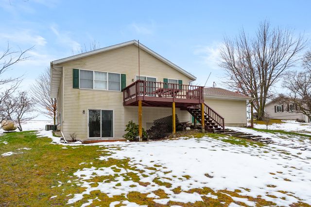 35485 County Road 665, Paw Paw, MI 49079