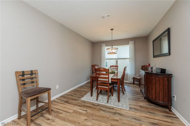 162 Kensington Way, Elyria, OH 44035