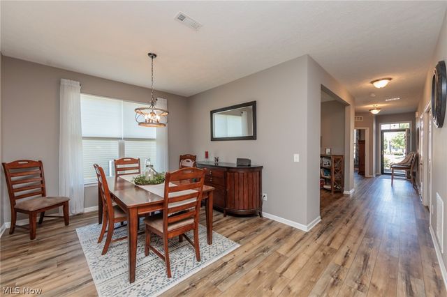 162 Kensington Way, Elyria, OH 44035