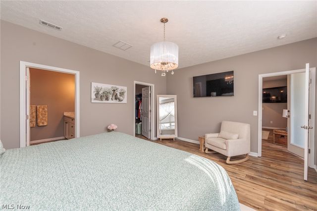 162 Kensington Way, Elyria, OH 44035