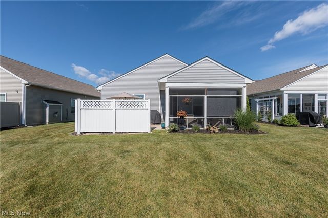 162 Kensington Way, Elyria, OH 44035