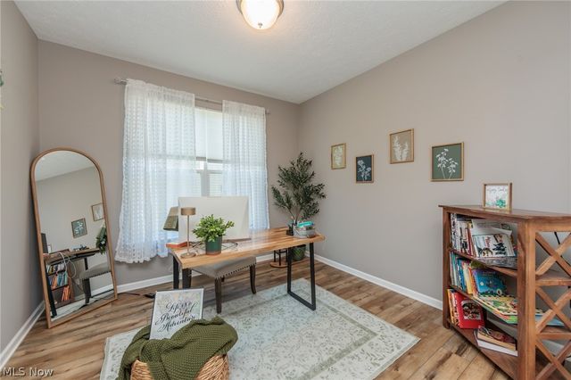 162 Kensington Way, Elyria, OH 44035