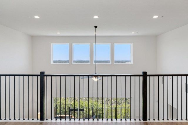 6204 Sontag DR, Austin, TX 78738