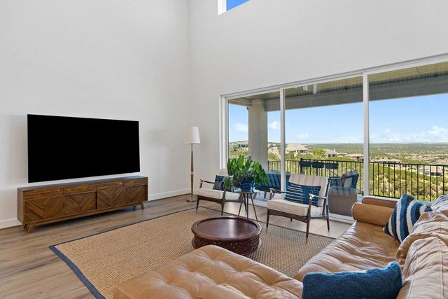 6204 Sontag DR, Austin, TX 78738