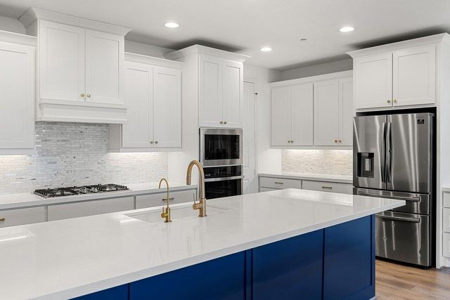 6204 Sontag DR, Austin, TX 78738