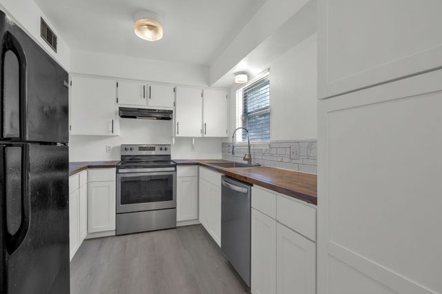 441 White Oak Lane, Burleson, TX 76028