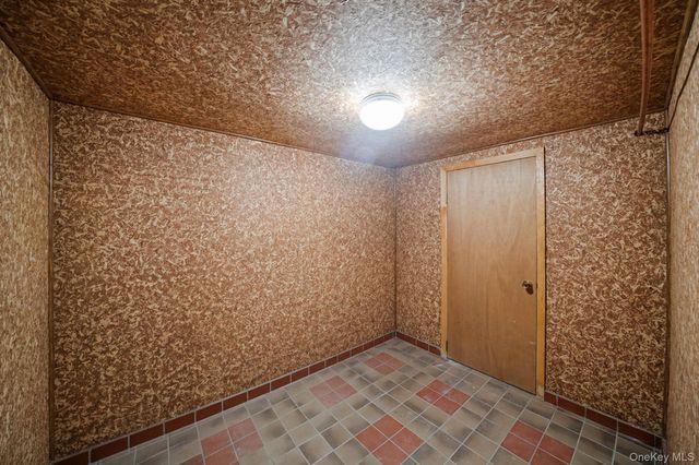 94 Rosemary Lane, Centereach, NY 11720