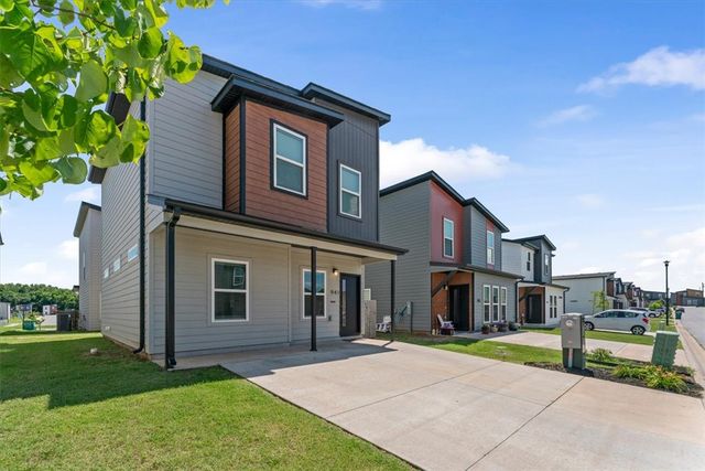 941 Ventnor, Centerton, AR 72719