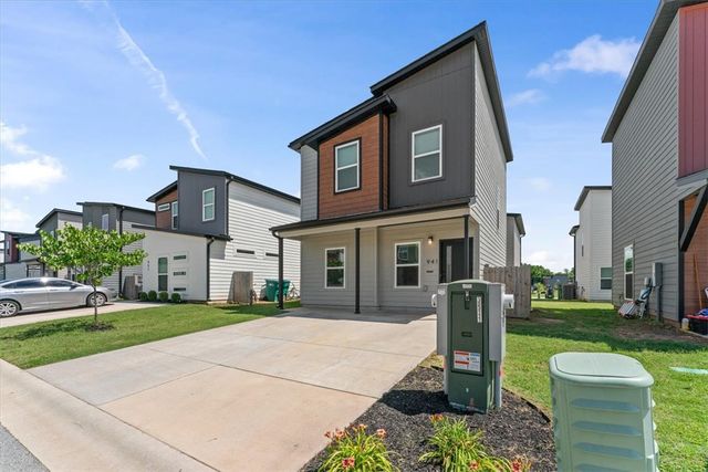 941 Ventnor, Centerton, AR 72719