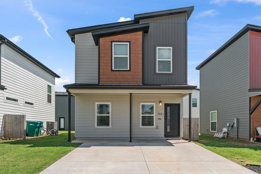941 Ventnor, Centerton, AR 72719