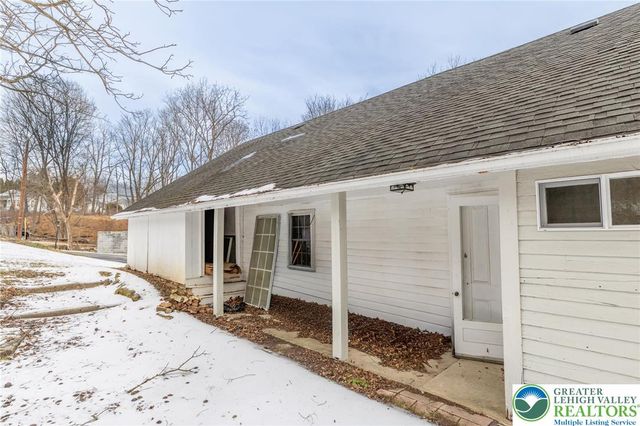 3401 Popular Drive, Lehigh Twp, PA 18067