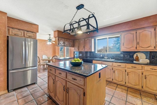 241 Simmons Road, Double Oak, TX 75077