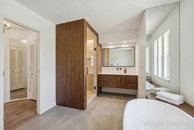 241 Simmons Road, Double Oak, TX 75077