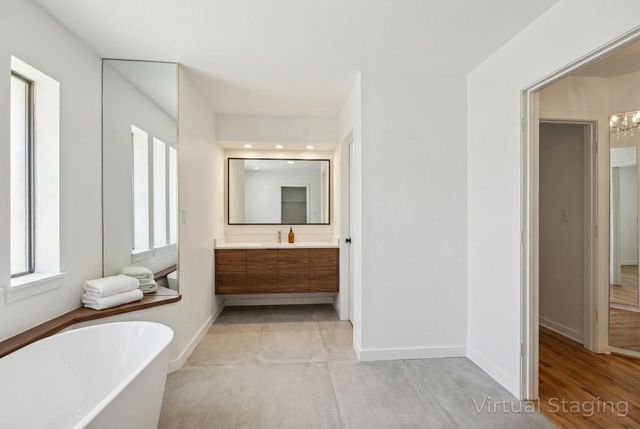 241 Simmons Road, Double Oak, TX 75077