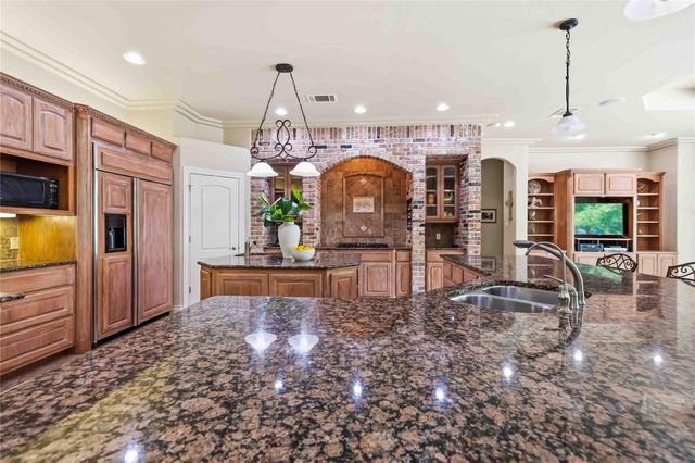 205 W Majestic Oak LN, Georgetown, TX 78633