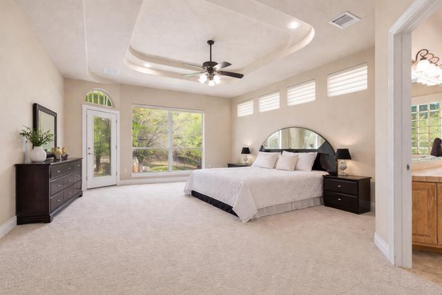 205 W Majestic Oak LN, Georgetown, TX 78633