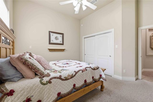 205 W Majestic Oak LN, Georgetown, TX 78633