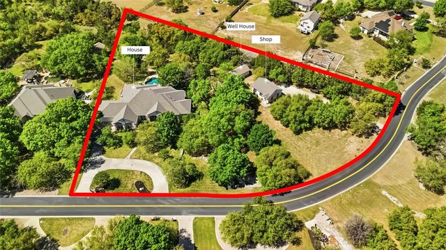 205 W Majestic Oak LN, Georgetown, TX 78633