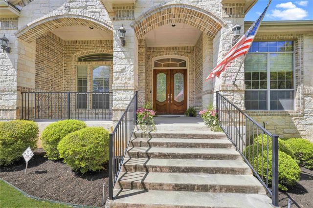 205 W Majestic Oak LN, Georgetown, TX 78633