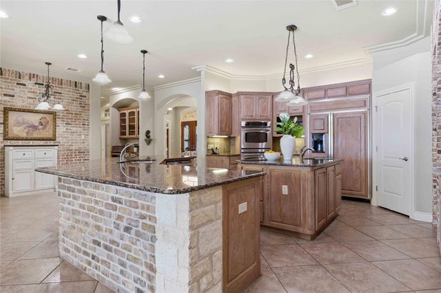 205 W Majestic Oak LN, Georgetown, TX 78633