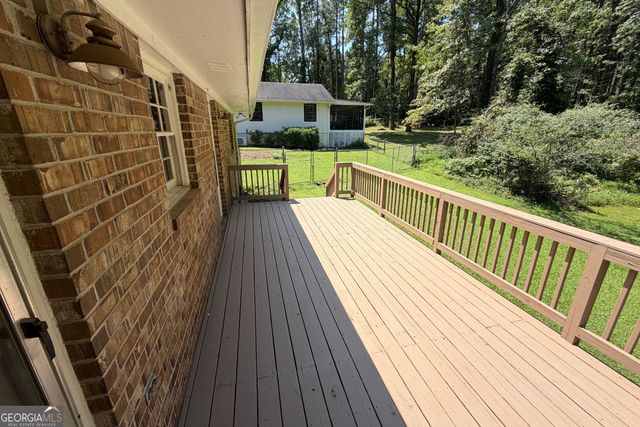 310 Sharon Drive, Fayetteville, GA 30214