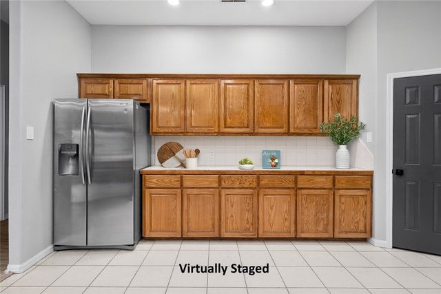 727 W Johnson Ave, Aransas Pass, TX 78336