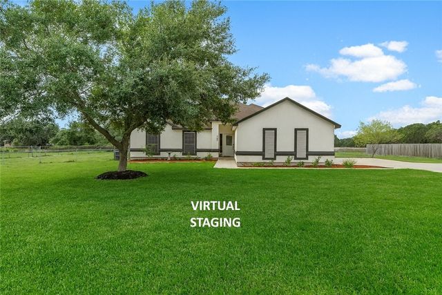 727 W Johnson Ave, Aransas Pass, TX 78336