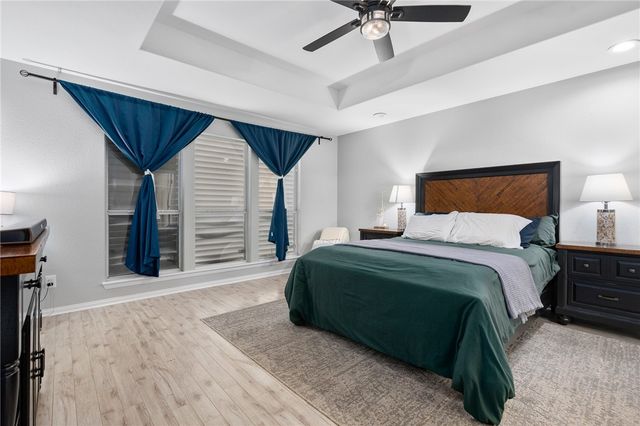 727 W Johnson Ave, Aransas Pass, TX 78336