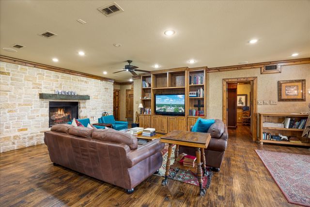 1904 Floyd Road Road, Weatherford, TX 76087