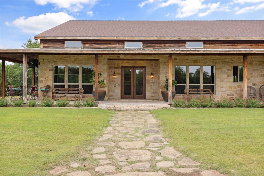 1904 Floyd Road Road, Weatherford, TX 76087