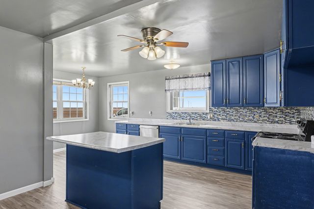 724 E 2600 North Road, Penfield, IL 61862