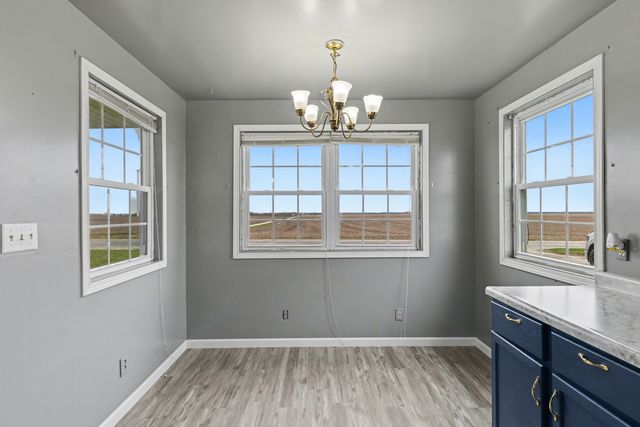 724 E 2600 North Road, Penfield, IL 61862