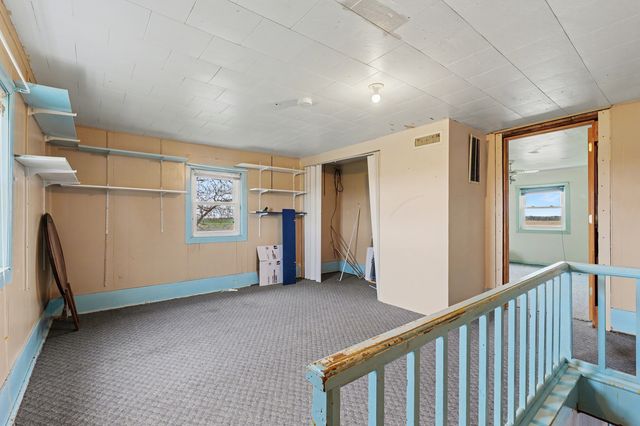 724 E 2600 North Road, Penfield, IL 61862