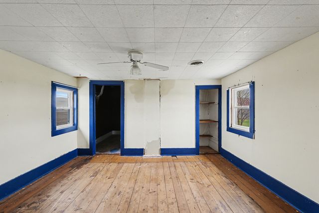 724 E 2600 North Road, Penfield, IL 61862