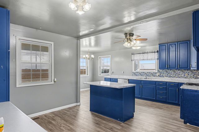 724 E 2600 North Road, Penfield, IL 61862