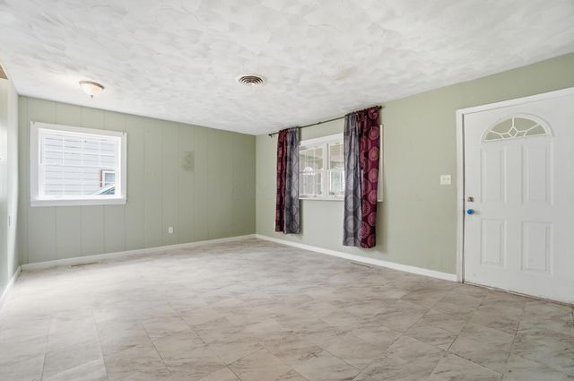 2054 Jermain Drive, Columbus, OH 43219