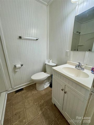 4117 Gossett Avenue, Charlotte, NC 28208