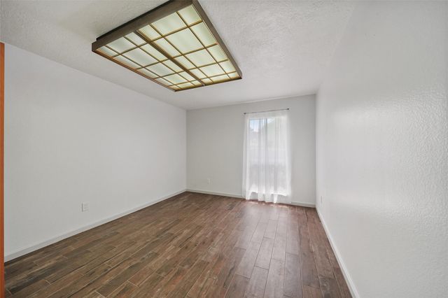 248 E Castle Harbour Drive, Friendswood, TX 77546