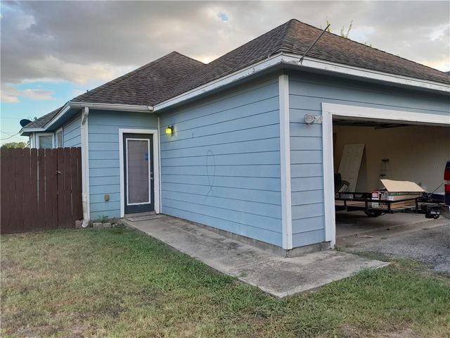 109 E Wheeler ST S, Manor, TX 78653