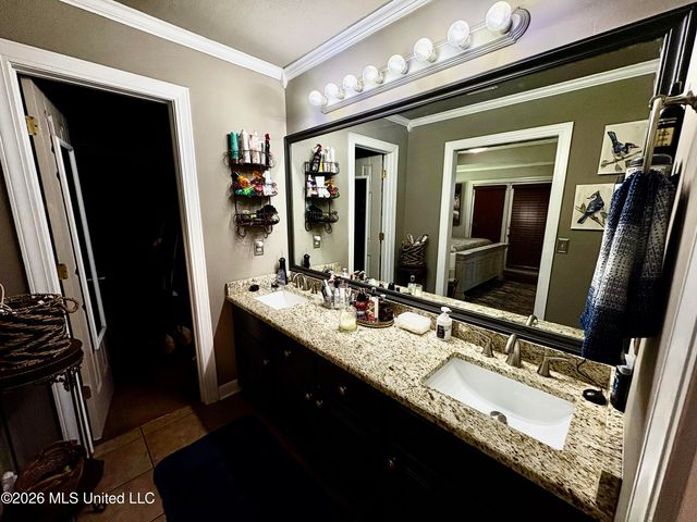 1100 Green Gable Place, Terry, MS 39170