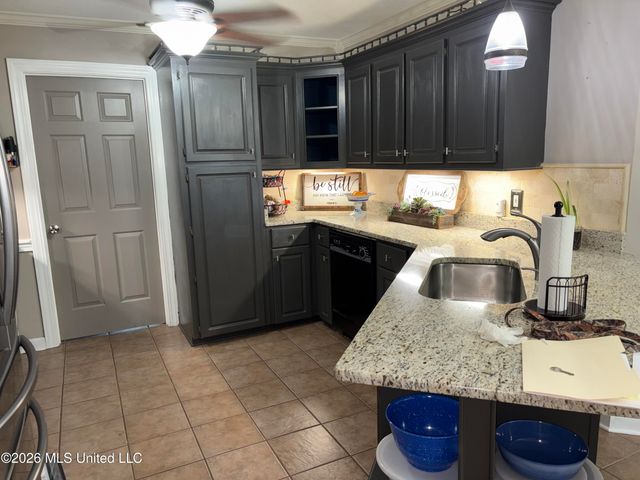 1100 Green Gable Place, Terry, MS 39170