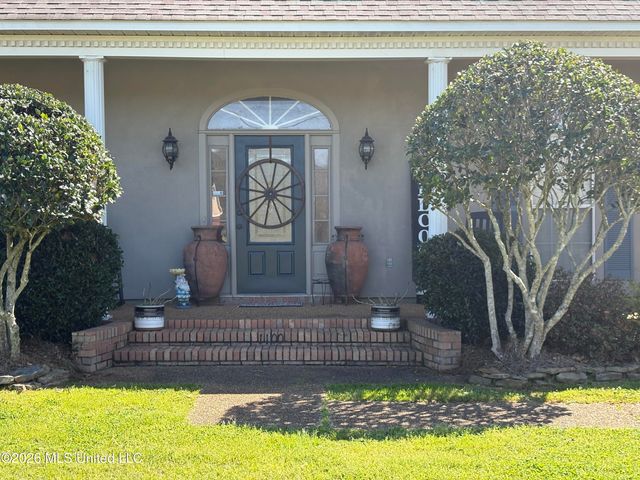 1100 Green Gable Place, Terry, MS 39170