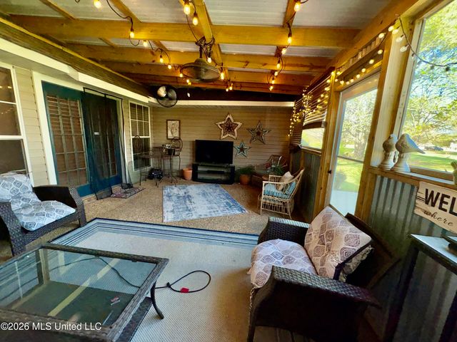 1100 Green Gable Place, Terry, MS 39170