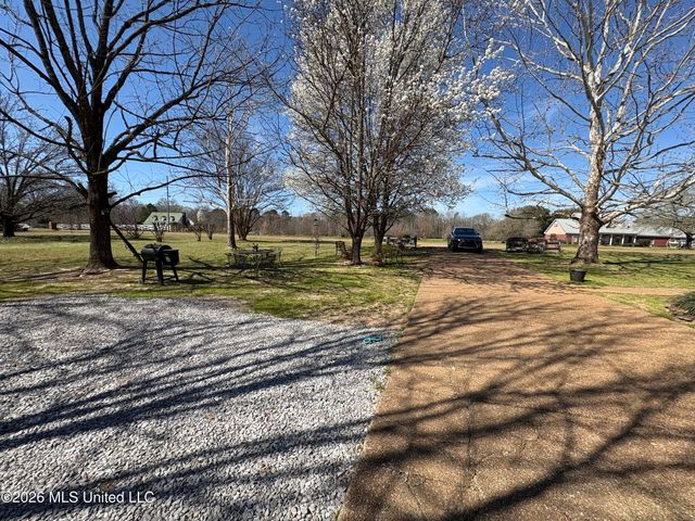 1100 Green Gable Place, Terry, MS 39170