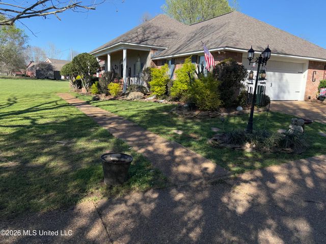 1100 Green Gable Place, Terry, MS 39170