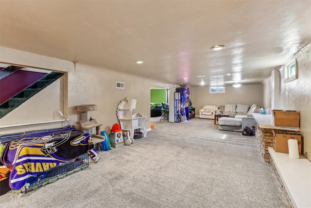 4517 Wakonda Parkway, Des Moines, IA 50315