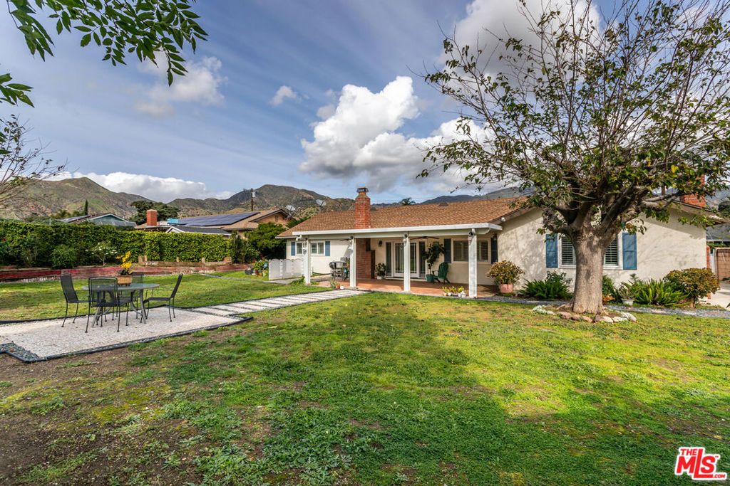 Image 44 of property listing at 13531 Fusano Avenue, Sylmar, CA 91342