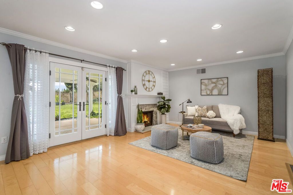 Image 7 of property listing at 13531 Fusano Avenue, Sylmar, CA 91342