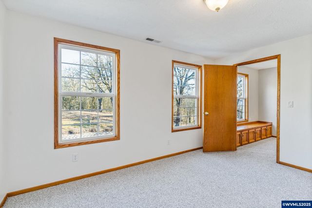 2665 N Pacific Hwy W, Rickreall, OR 97371